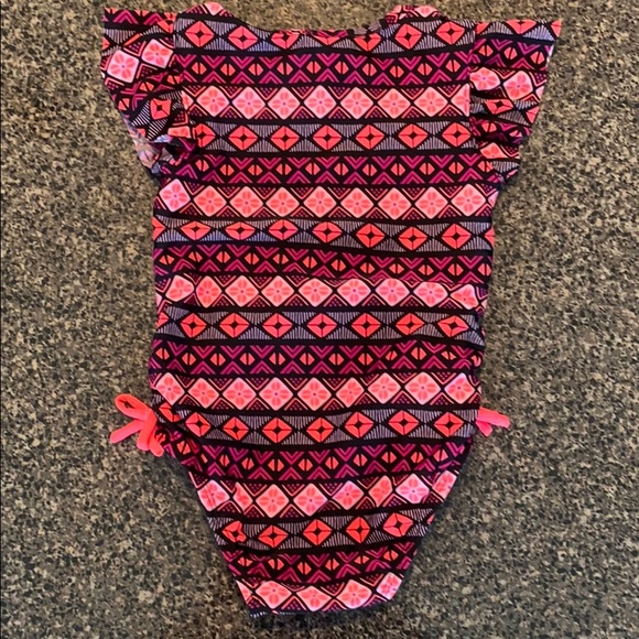 Swimsuit - Picture 2 of 5